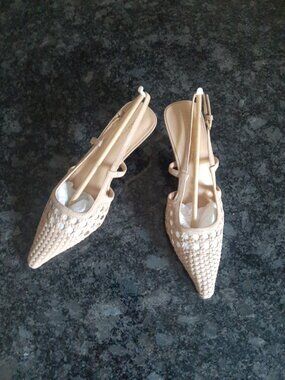 Kitten heels size 7 Ann Taylor NEW tan light sand